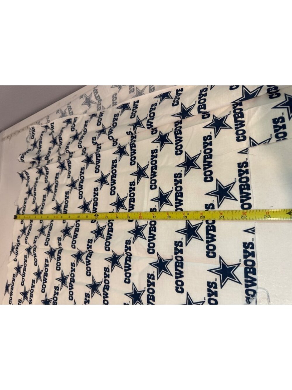 Vintage Fabric Remnant Dallas Cowboys NFL Football Team White Blue Stars Cotton - Picture 6 of 8